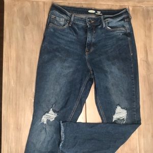 Distressed old Navy skinny jeans